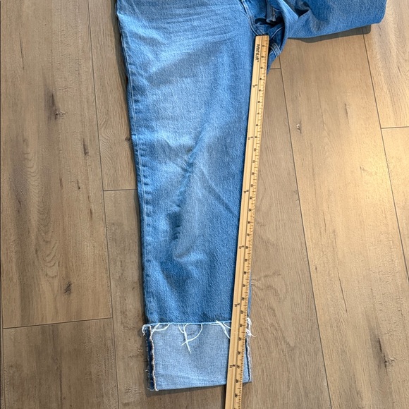 Banana Republic Slouch Cuffed Jeans Women's Size 31 (12) Medium Wash - Picture 11 of 12